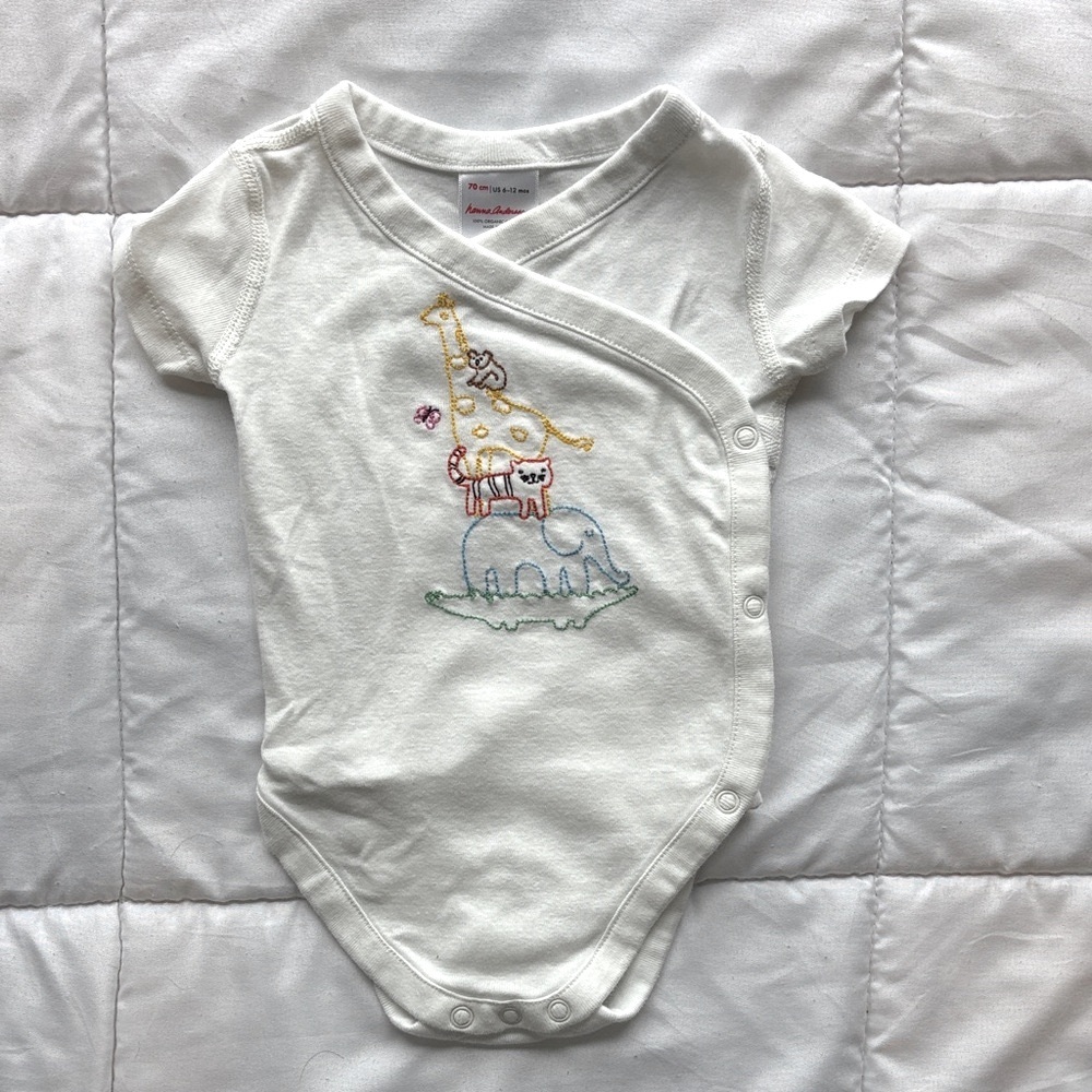HANNA ANDERSSON | BABY KIMONO BODYSUIT WITH EMBROIDERY DETAIL